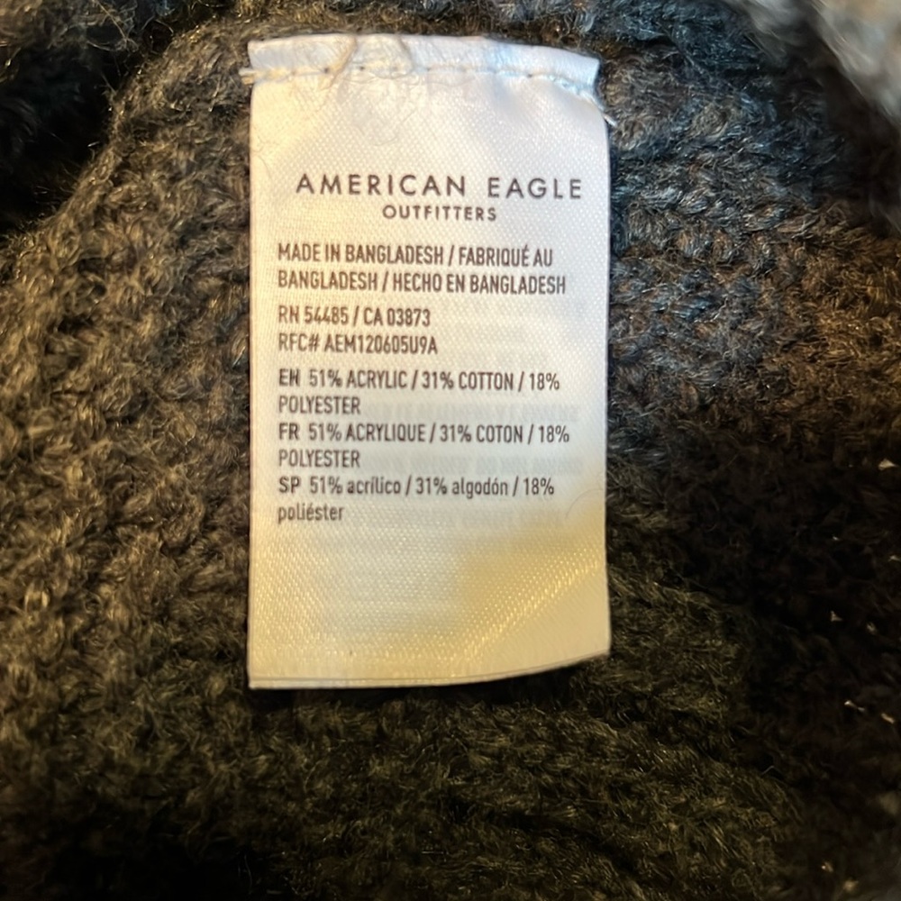 Euc American Eagle Gray Size Medium Cardigan - image 3